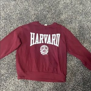 Harvard Crew Neck